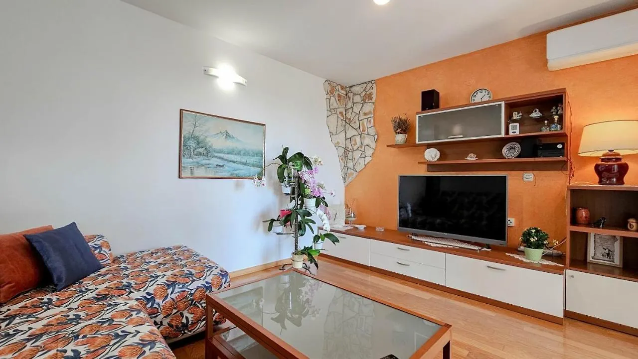 Apartment Ezia Novigrad  0*, Novigrad (Istria)