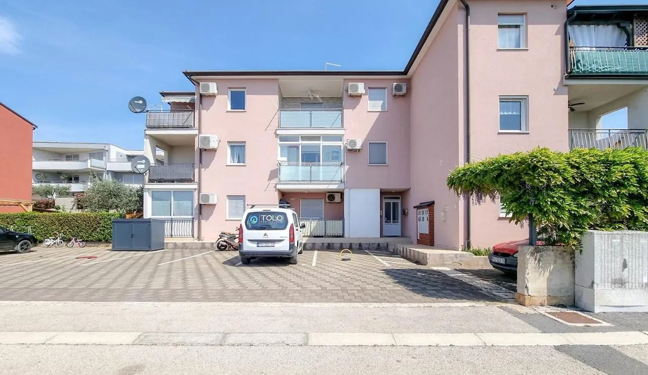 Apartment Ezia Novigrad  Croatia