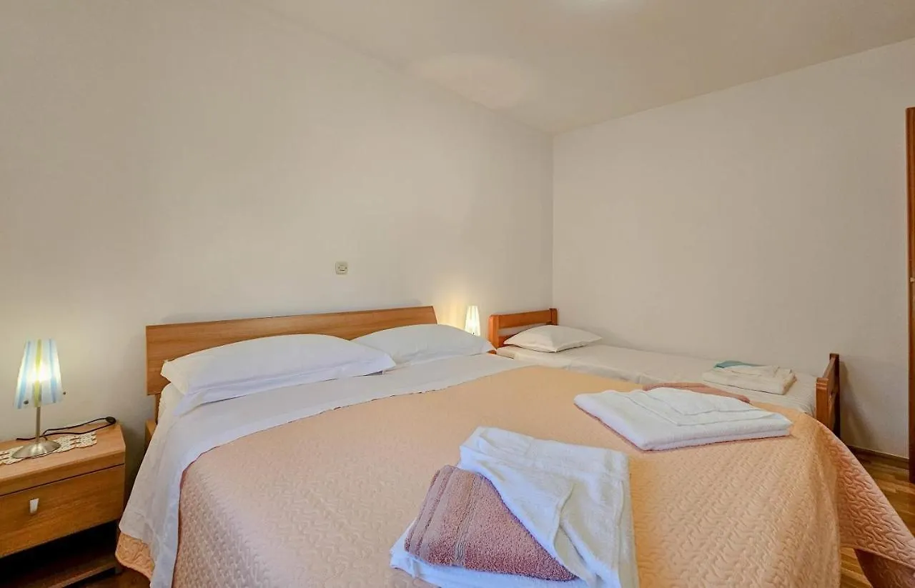 Apartment Ezia Novigrad  0*, Novigrad (Istria) Croatia